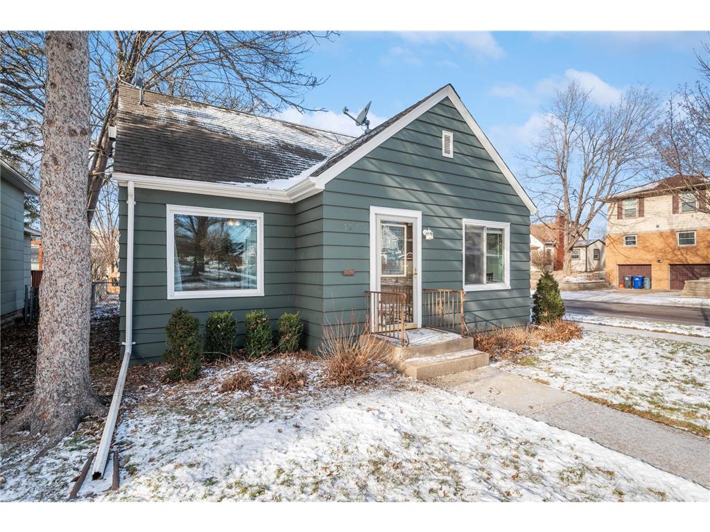 657 Hamline Avenue S Saint Paul MN 55116 6472770 image1