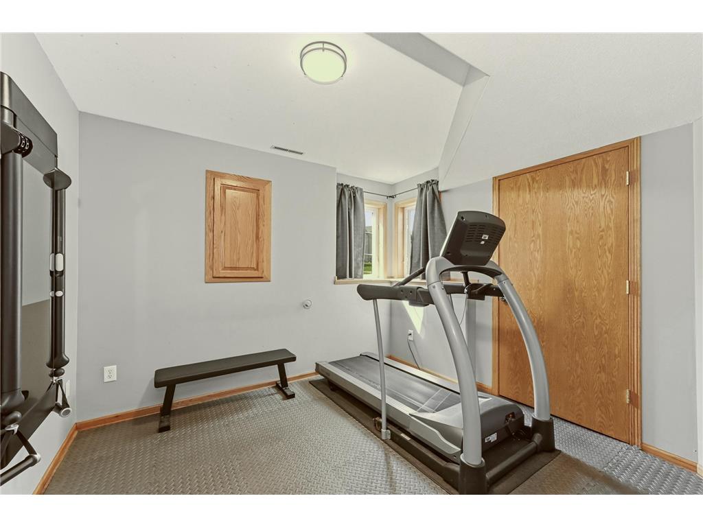 657 S Pointe Court SW Rochester MN 55902 7070478 image20