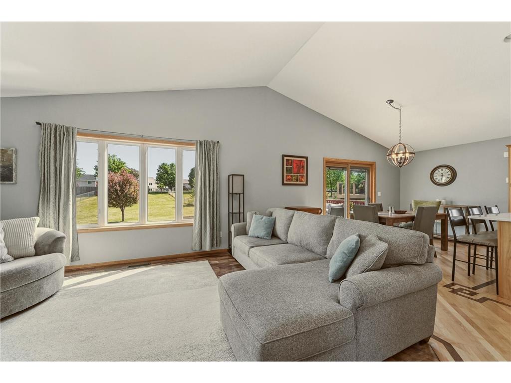 657 S Pointe Court SW Rochester MN 55902 7070478 image4
