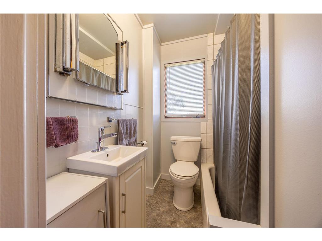 657 Sioux Street Winona MN 55987 6816249 image15