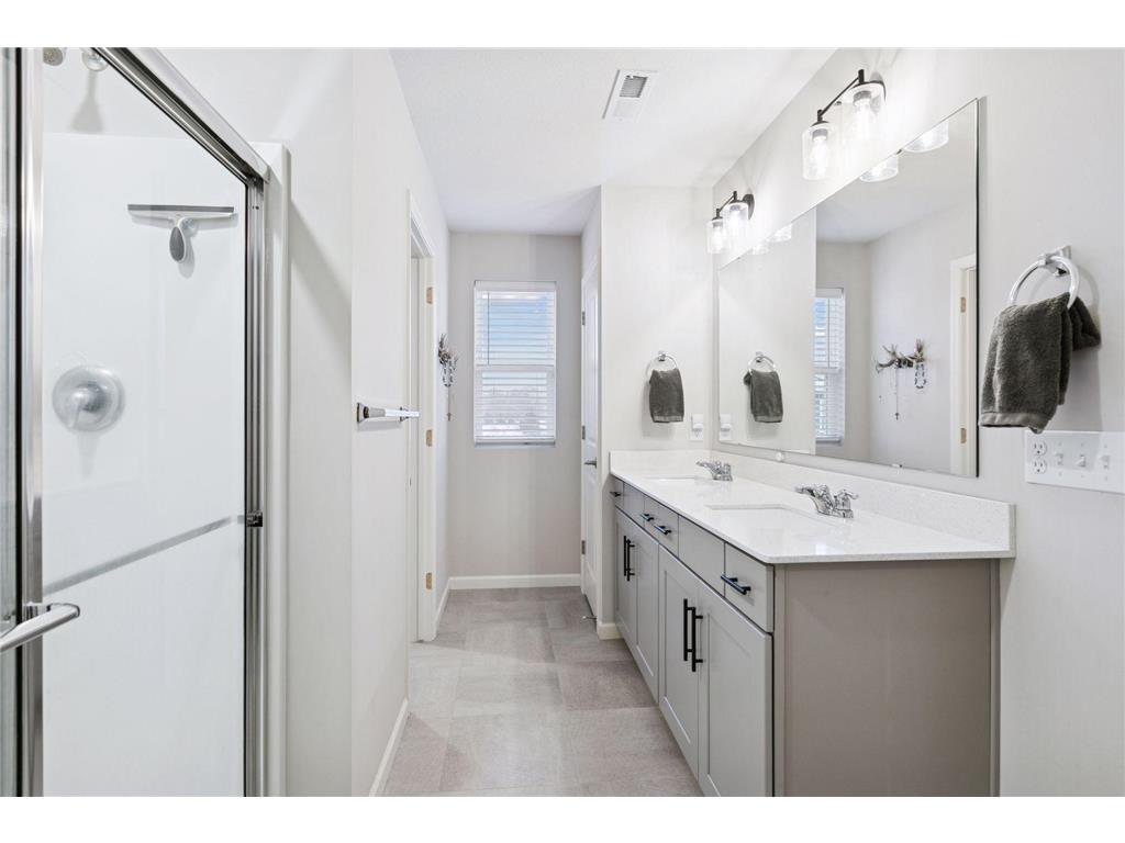 657 Village Drive #03 New Brighton MN 55112 7005316 image19