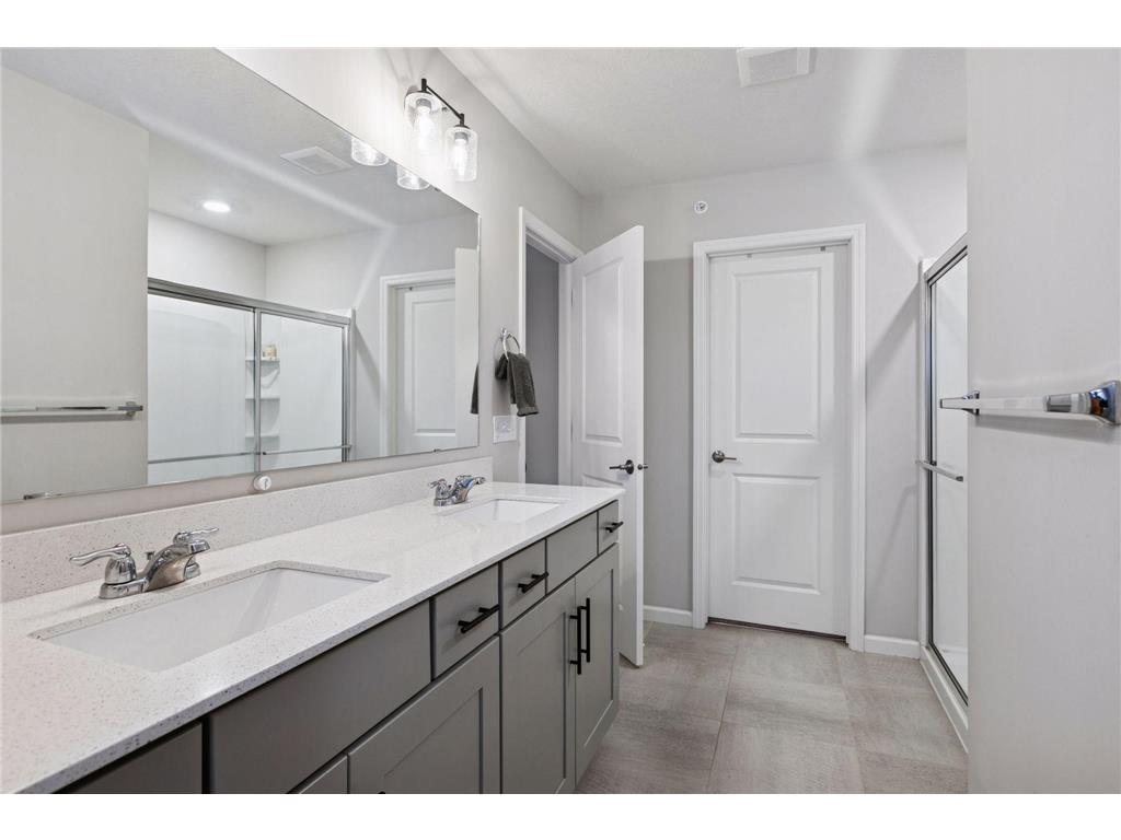 657 Village Drive #03 New Brighton MN 55112 7005316 image20