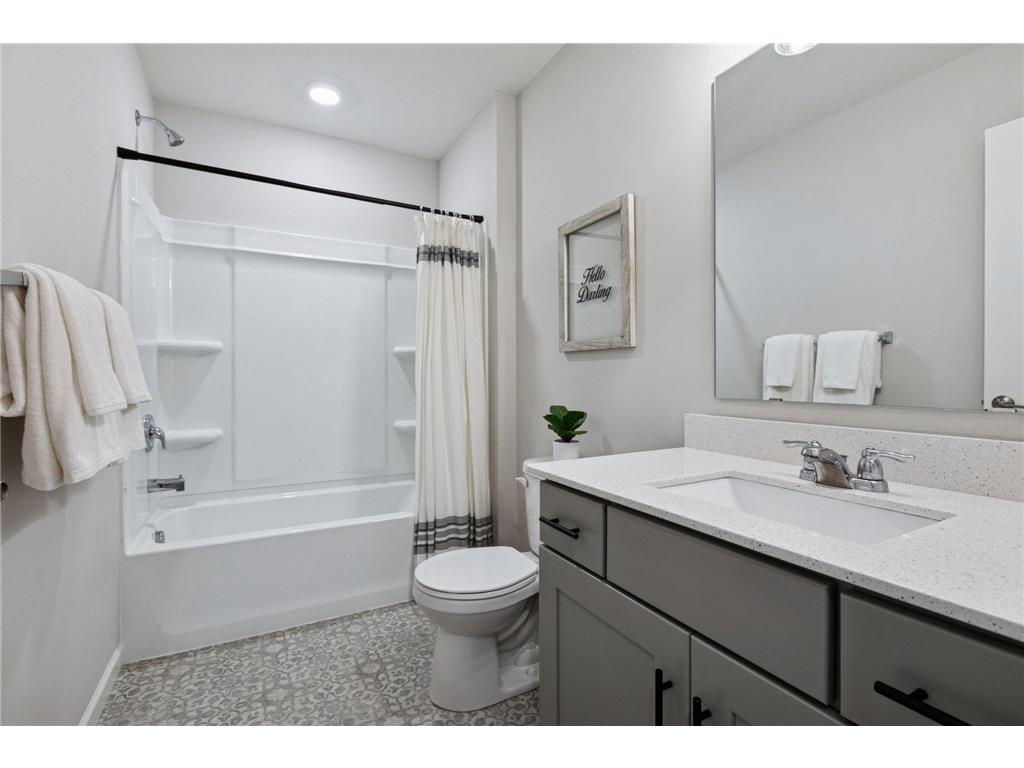 657 Village Drive #03 New Brighton MN 55112 7005316 image23