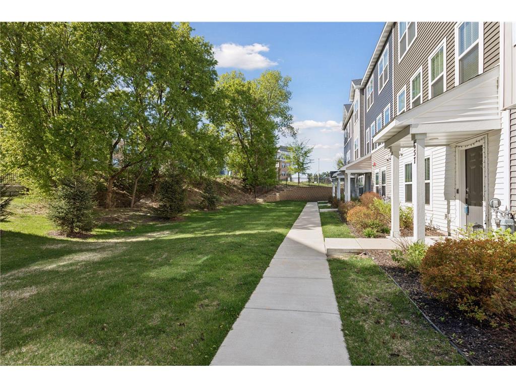 657 Village Drive #03 New Brighton MN 55112 7056325 image37