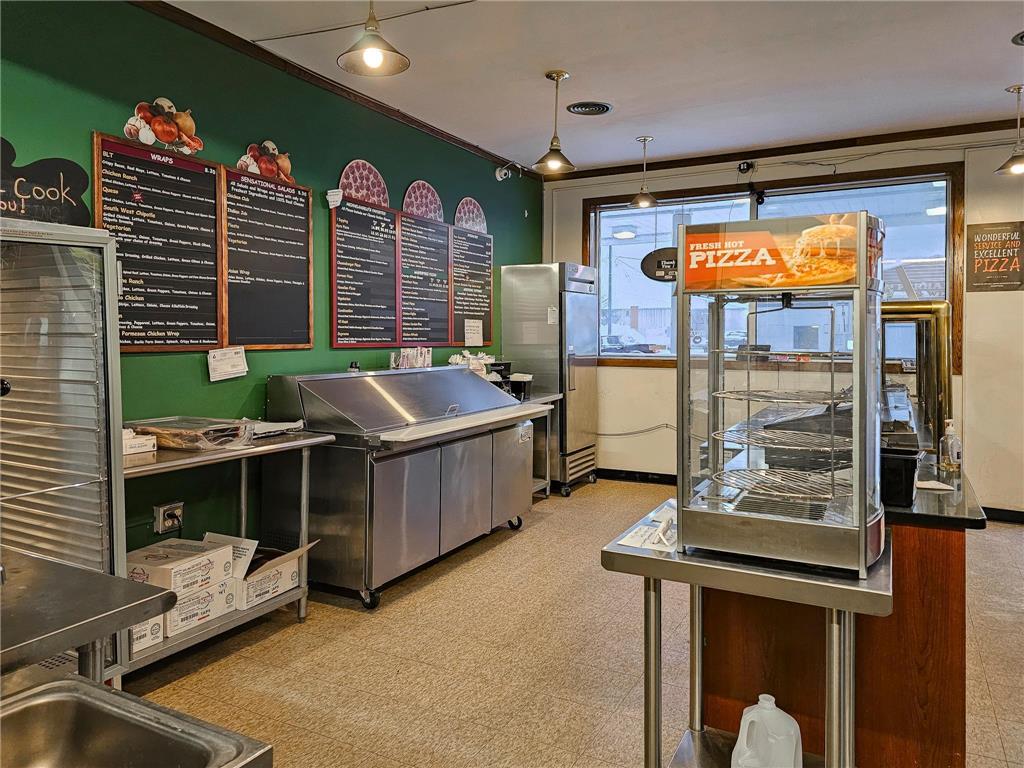 657 West Main St Perham MN 56573 6826587 image4