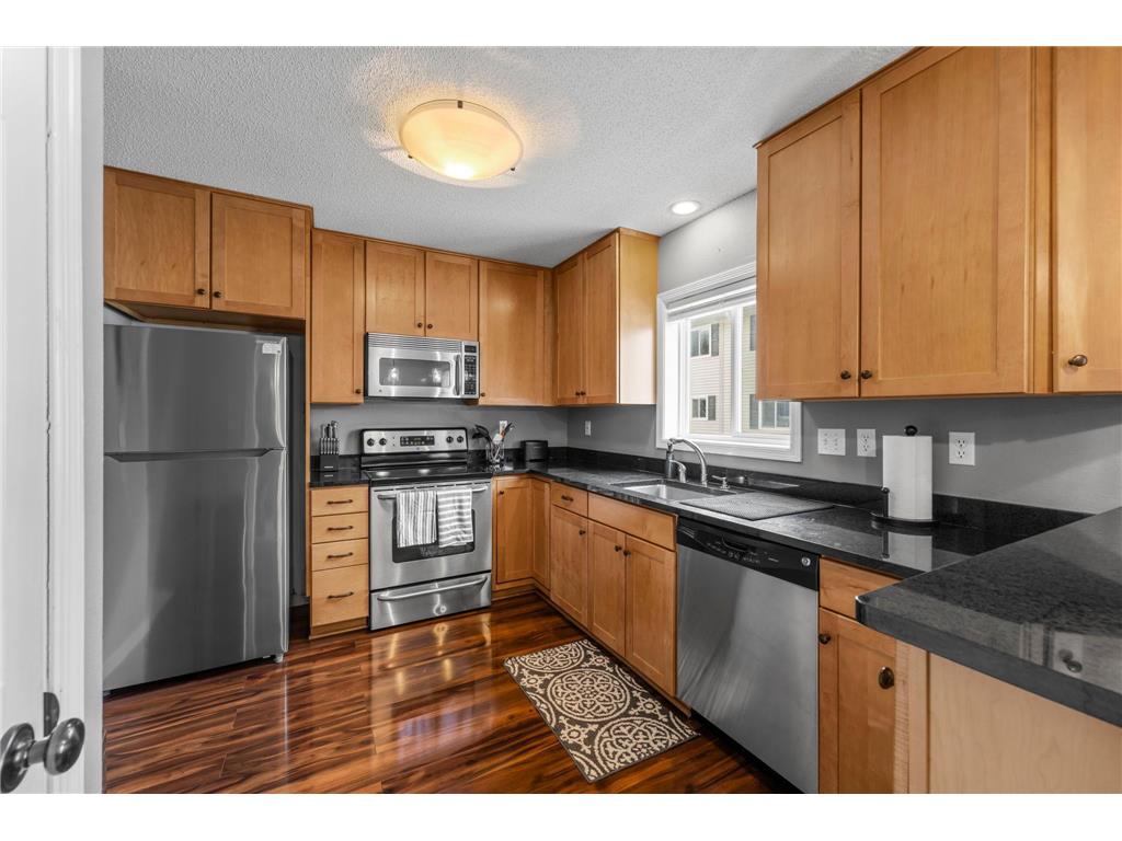 6572 Regency Lane Eden Prairie MN 55344 7024236 image2