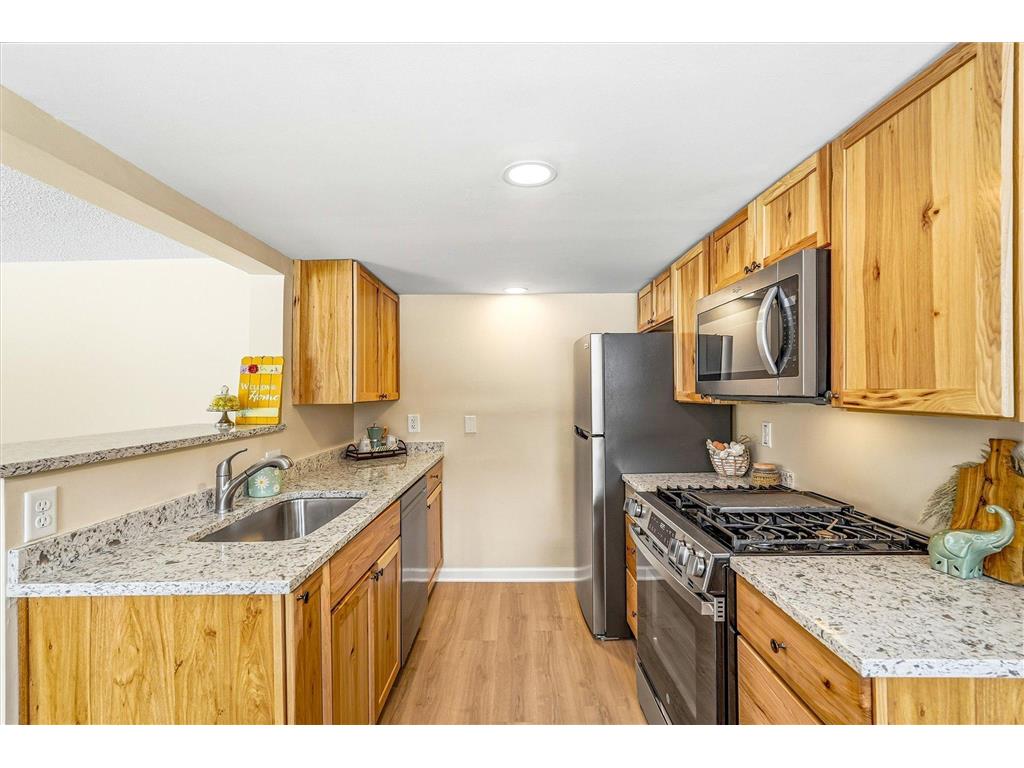 6575 Anoka Street NE Fridley MN 55432 7021473 image23