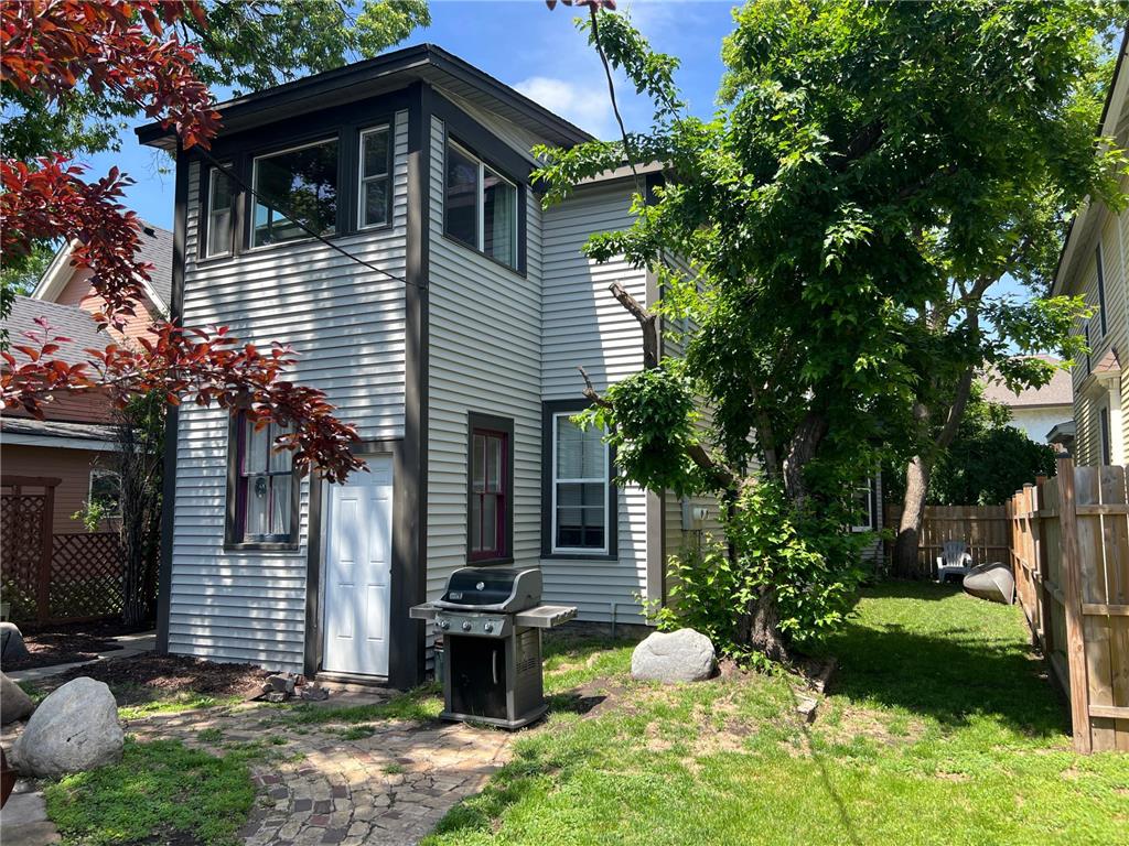 658 Holly Avenue Saint Paul MN 55104 7086672 image4