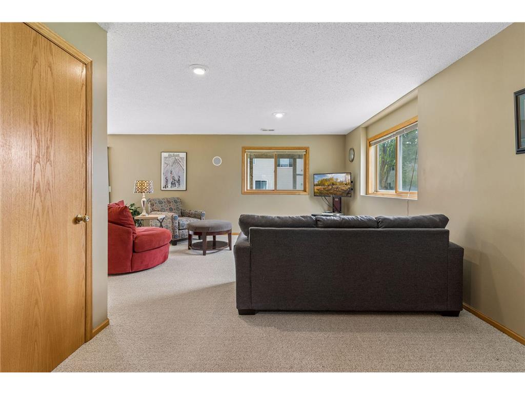 658 Lois Lane Lino Lakes MN 55014 7071736 image30