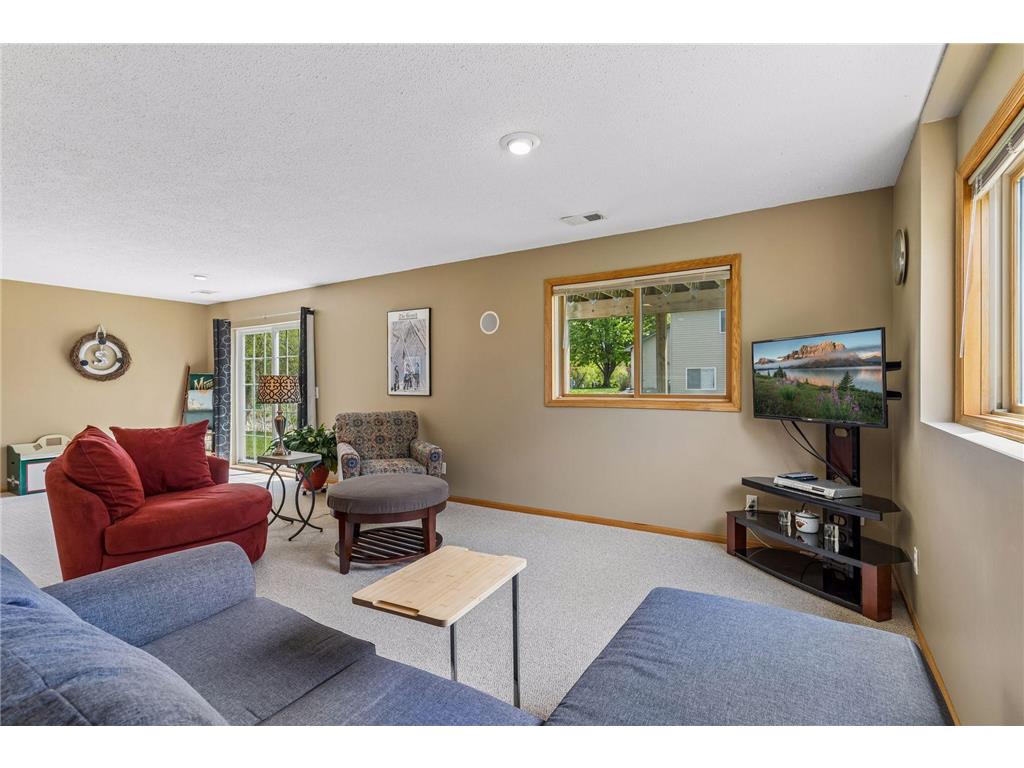 658 Lois Lane Lino Lakes MN 55014 7071736 image31