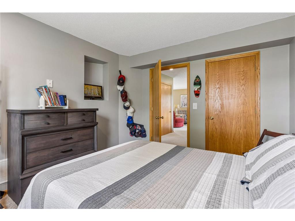 658 Lois Lane Lino Lakes MN 55014 7071736 image40