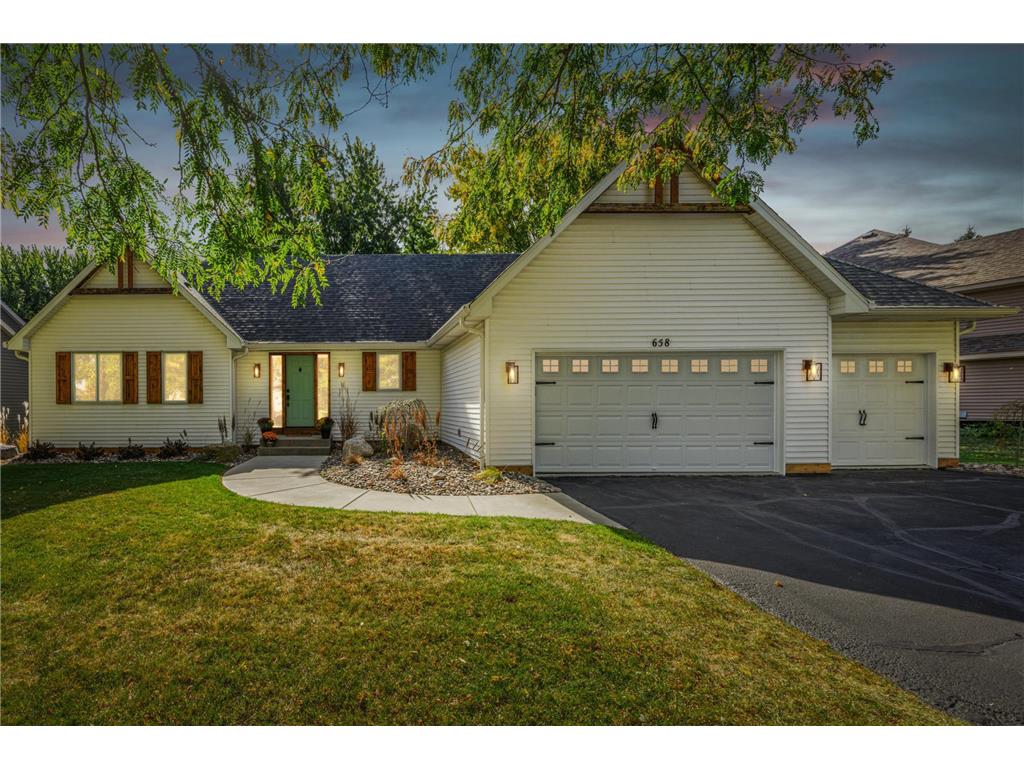 658 Mcfaddens Trail Eagan MN 55123 6605811 image1