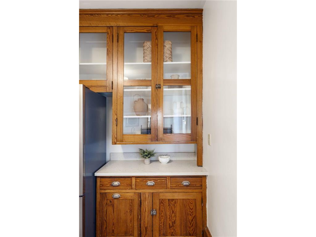 658 Smith Avenue S Saint Paul MN 55107 7062740 image18