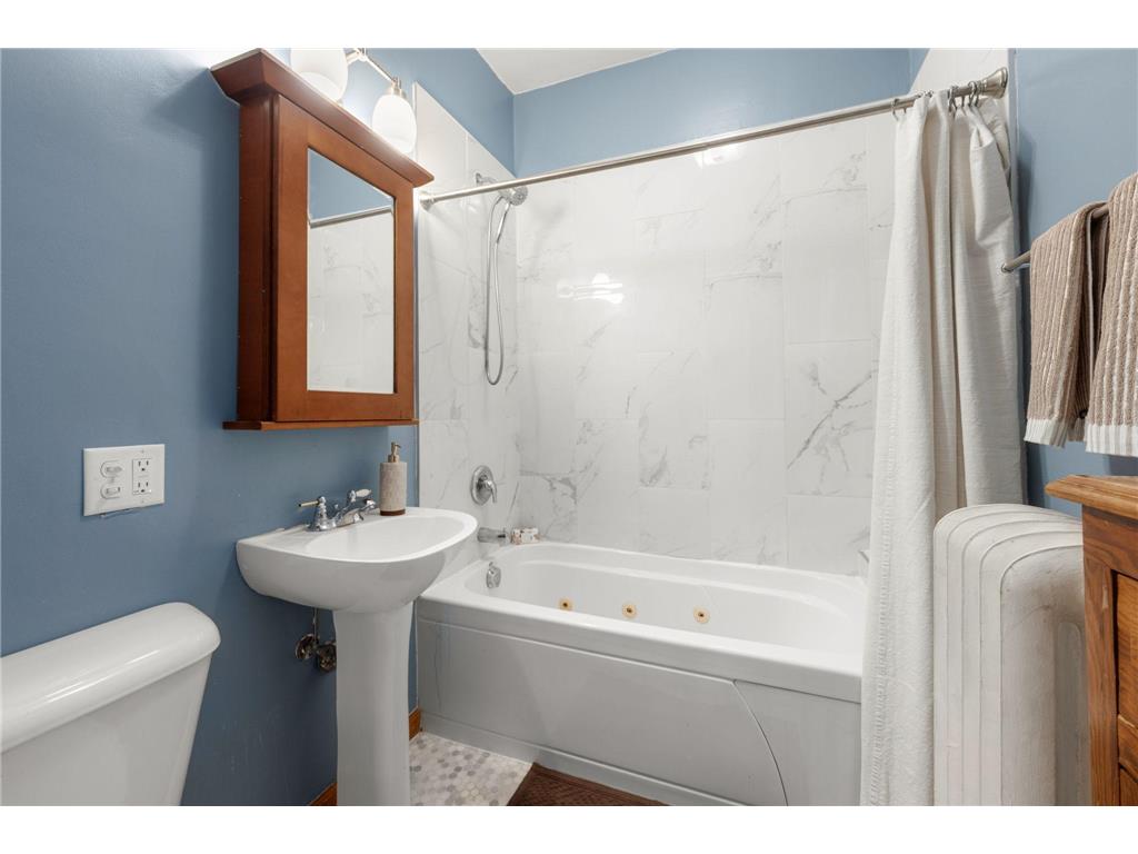 658 Smith Avenue S Saint Paul MN 55107 7062740 image24