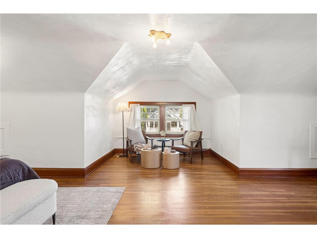 658 Smith Avenue S Saint Paul MN 55107 7062740 image26