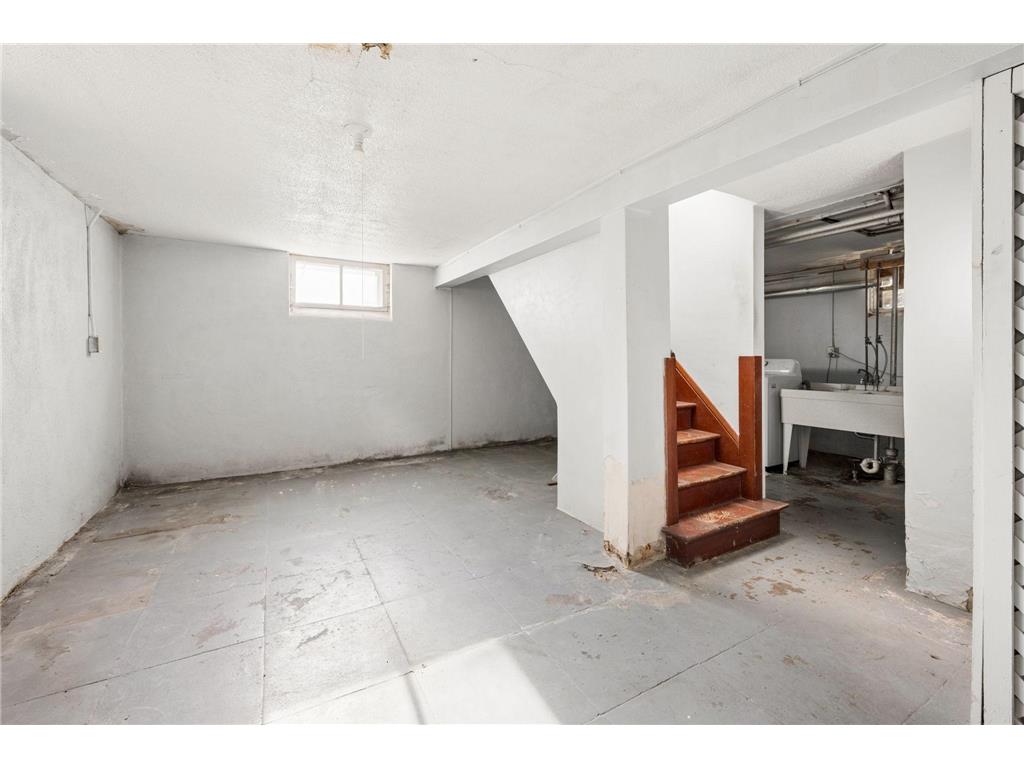 658 Smith Avenue S Saint Paul MN 55107 7062740 image32
