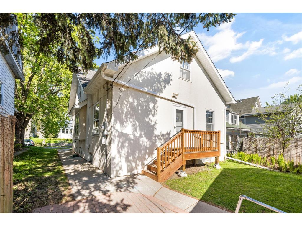 658 Smith Avenue S Saint Paul MN 55107 7062740 image38