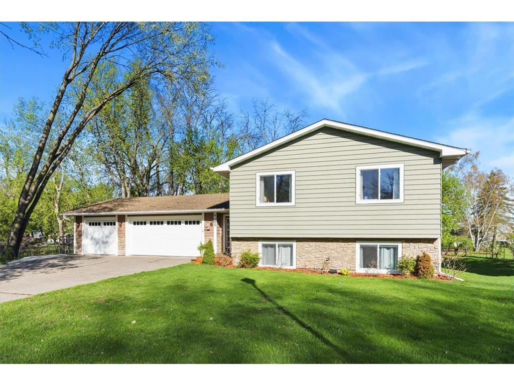 6585 Nathan Lane N Maple Grove MN 55369 7066946 image2