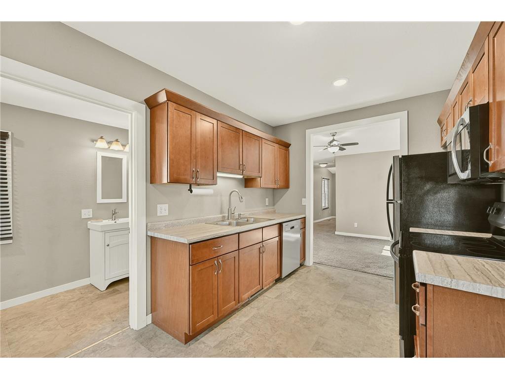 659 W 4th Street Winona MN 55987 7065180 image14