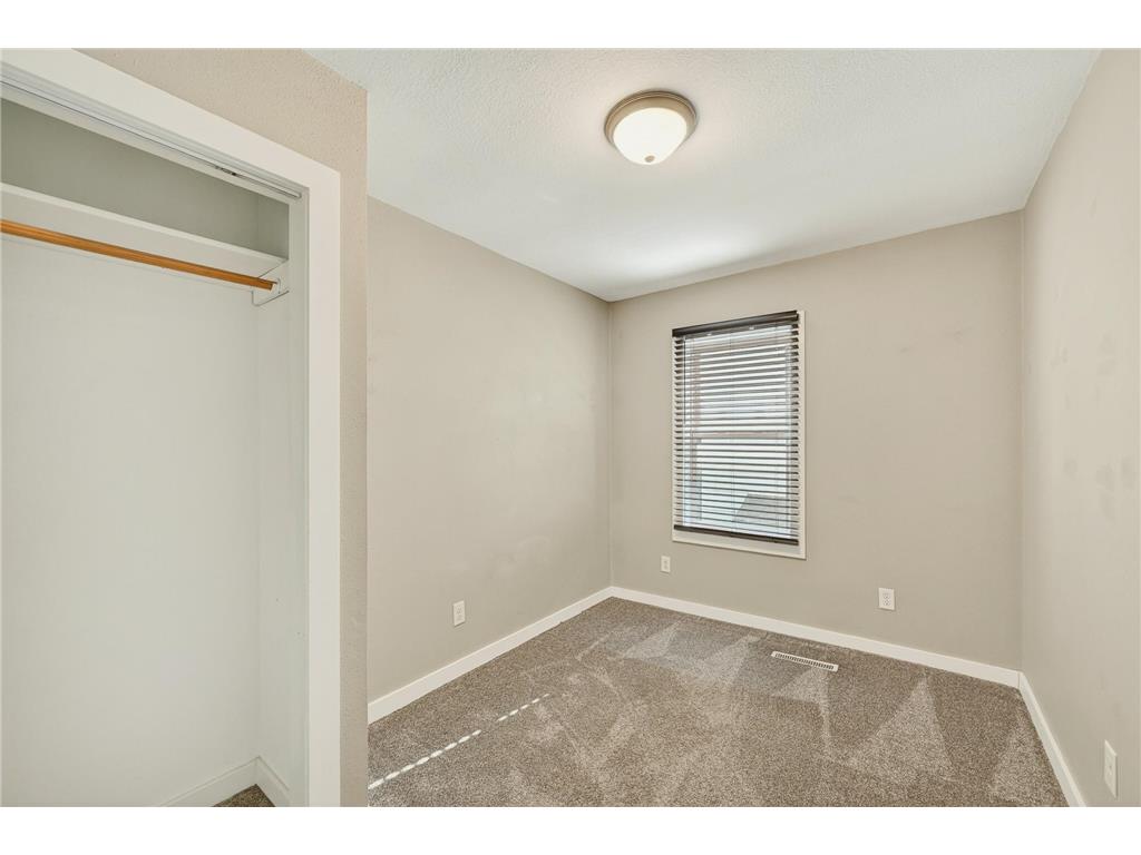 659 W 4th Street Winona MN 55987 7065180 image7