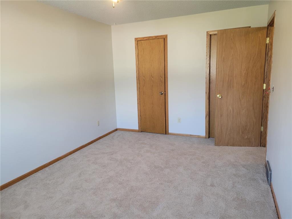 6594 Upper 35th Street N Oakdale MN 55128 7043879 image11