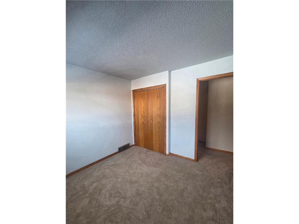 6594 Upper 35th Street N Oakdale MN 55128 7043879 image8