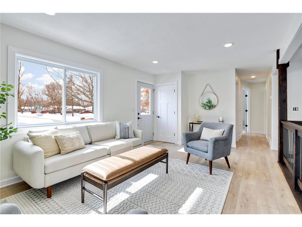 6595 166th Street W Lakeville MN 55068 6336420 image1