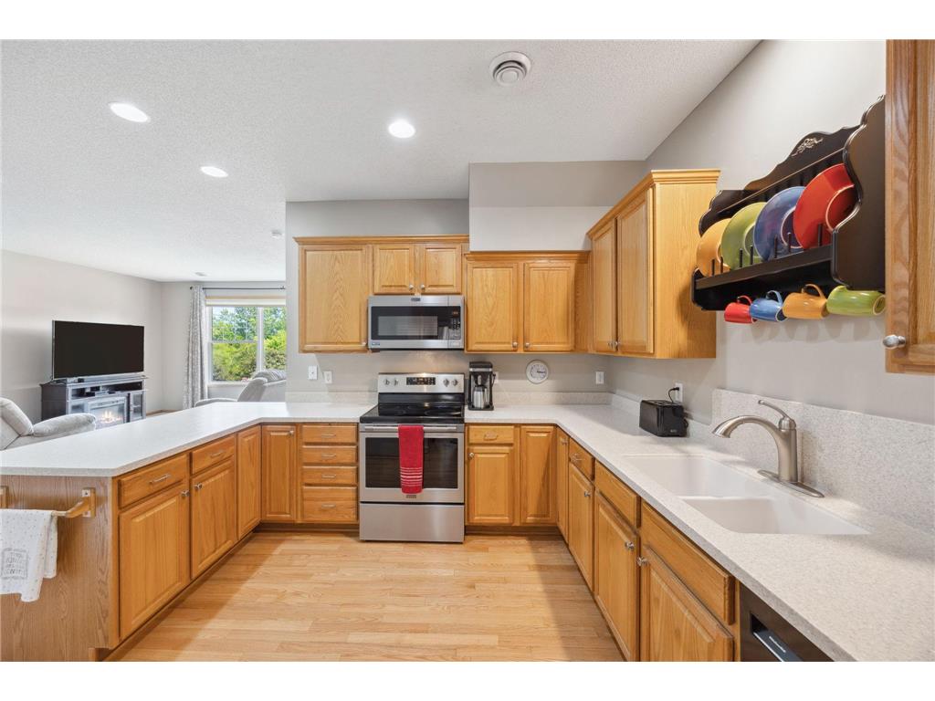 6595 Linwood Drive NE Albertville MN 55301 - School 7014694 image9