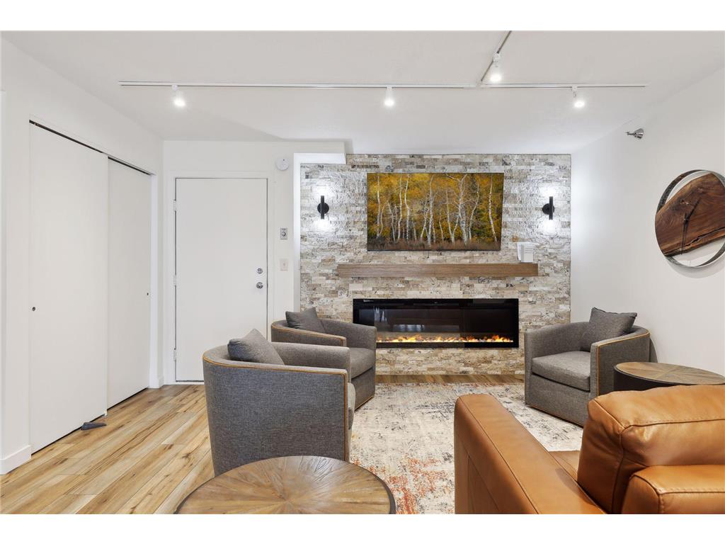 66 9th Street #2501 Saint Paul MN 55101 6815473 image11