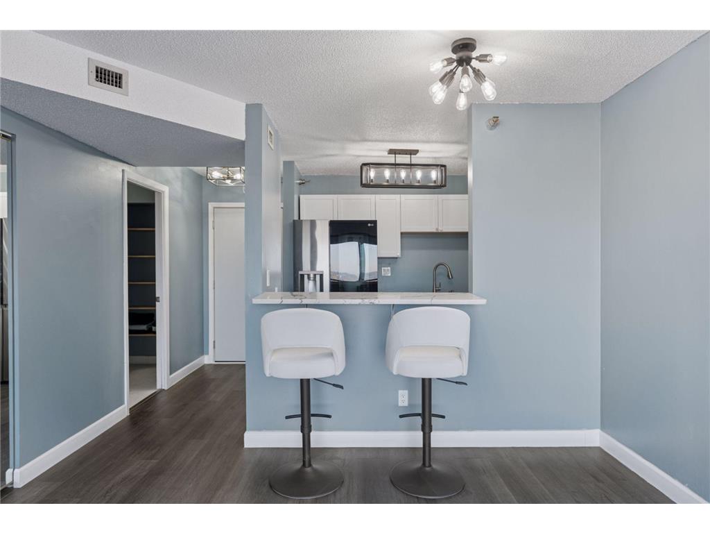 66 9th Street #2501 Saint Paul MN 55101 6815473 image26