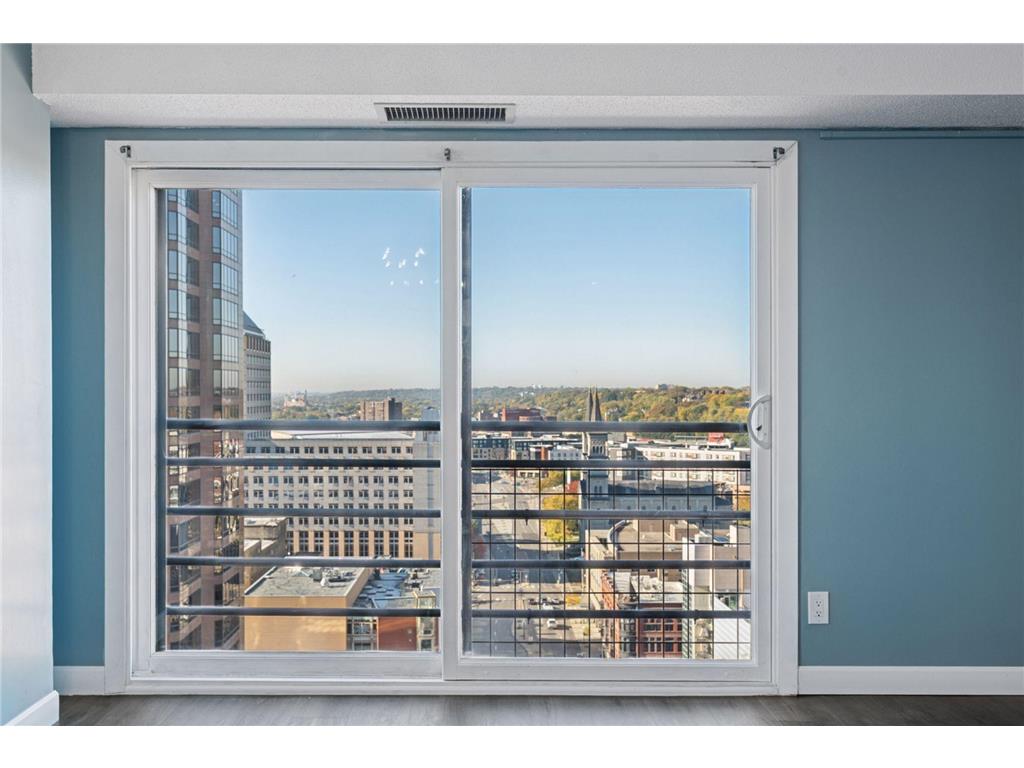 66 9th Street #2501 Saint Paul MN 55101 6815473 image28