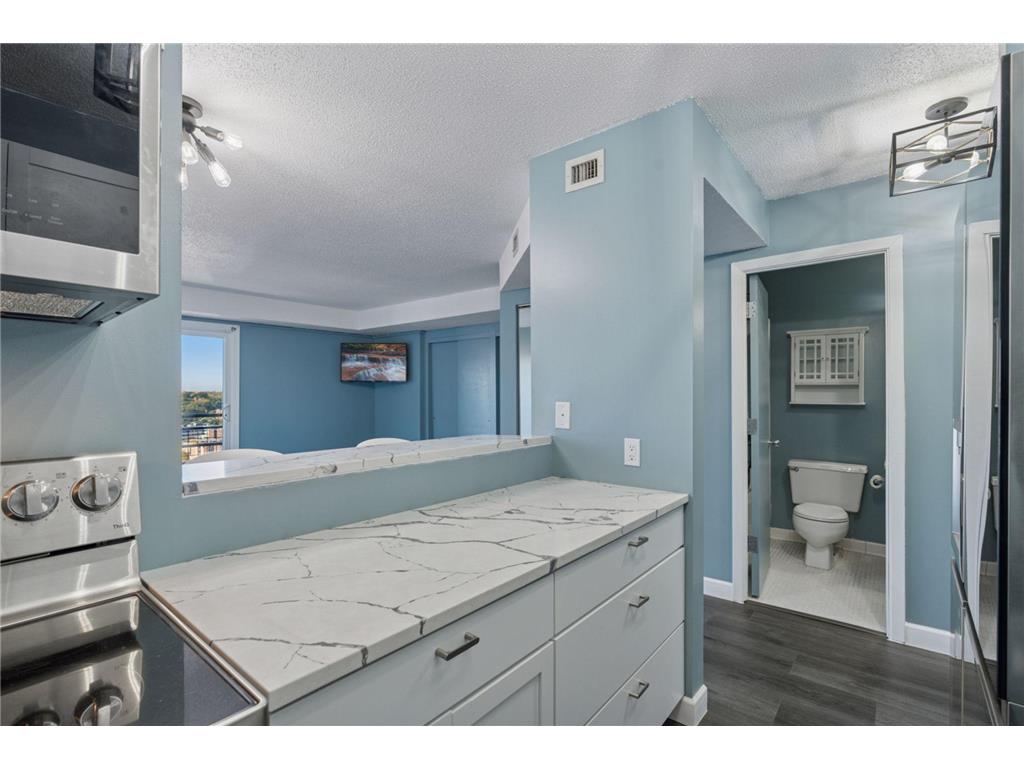 66 9th Street #2501 Saint Paul MN 55101 6815473 image9