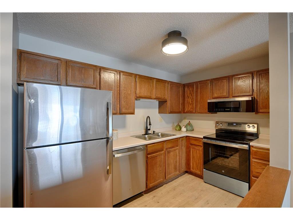 66 9th Street E #1210 Saint Paul MN 55101 6823329 image18