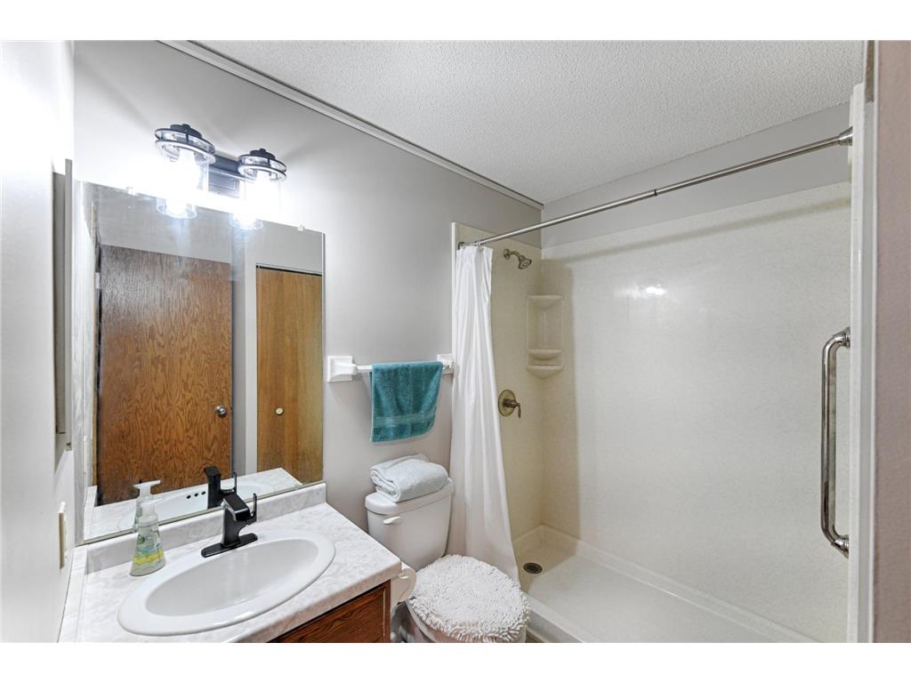 66 9th Street E #1210 Saint Paul MN 55101 6823329 image21