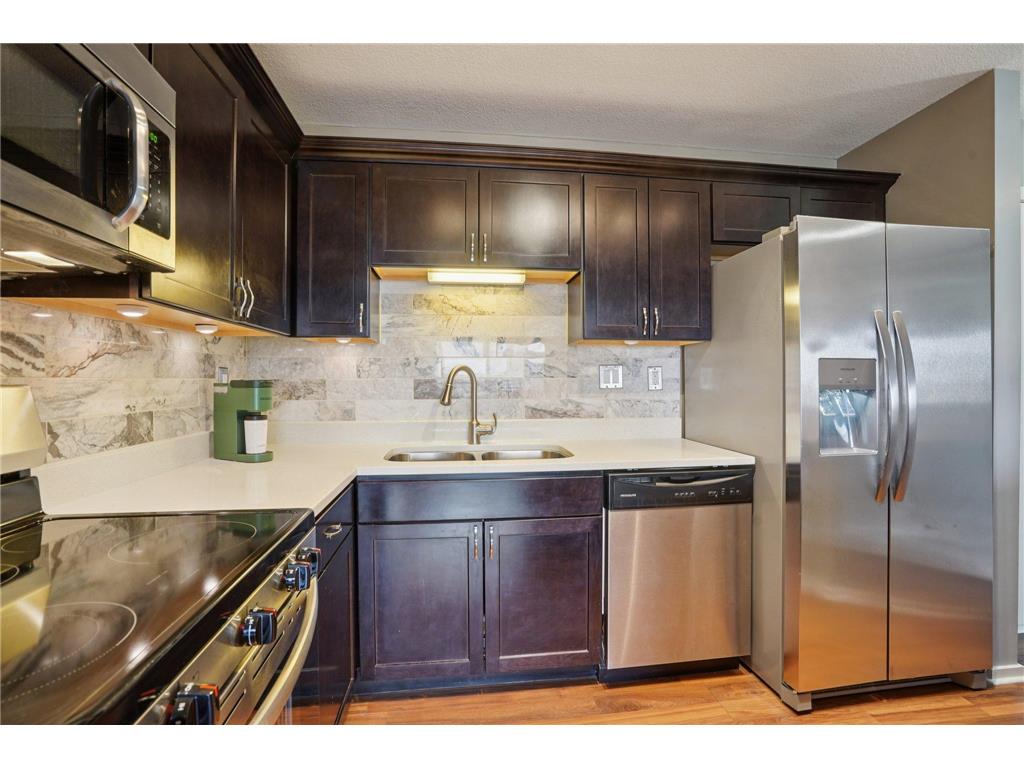 66 9th Street E #1307 Saint Paul MN 55101 7035997 image13