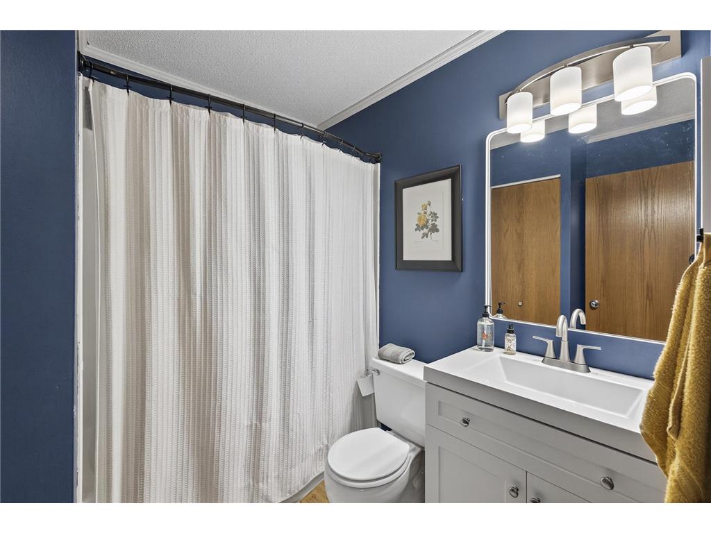 66 9th Street E #1313 Saint Paul MN 55101 7005579 image12