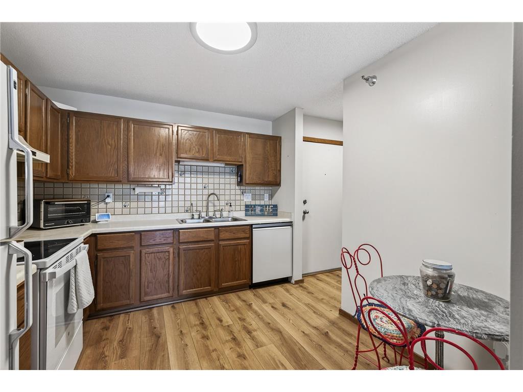 66 9th Street E #1313 Saint Paul MN 55101 7005579 image7