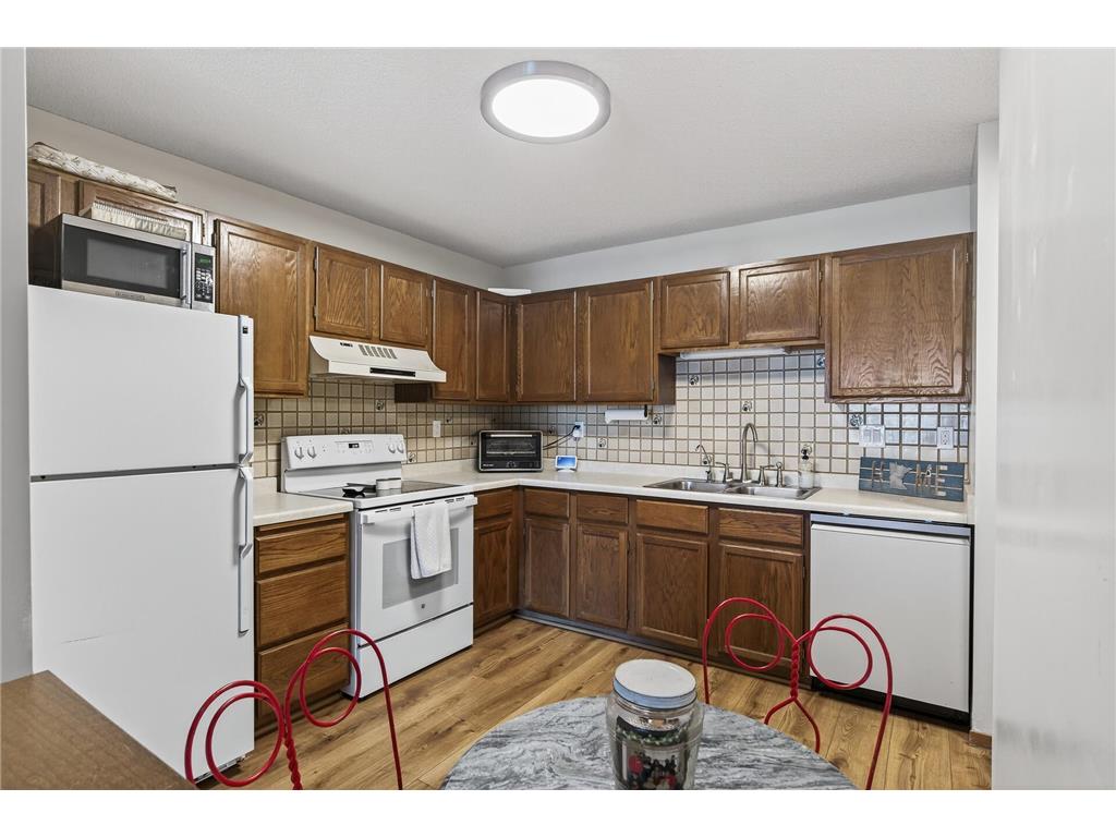 66 9th Street E #1313 Saint Paul MN 55101 7005579 image9