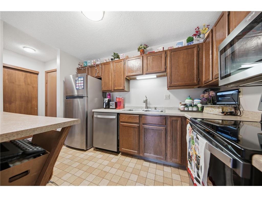 66 9th Street E #1510 Saint Paul MN 55101 7045484 image11