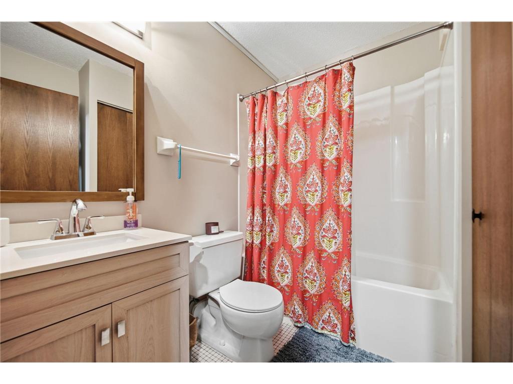 66 9th Street E #1510 Saint Paul MN 55101 7045484 image20