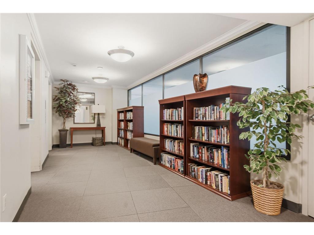 66 9th Street E #1510 Saint Paul MN 55101 7045484 image31