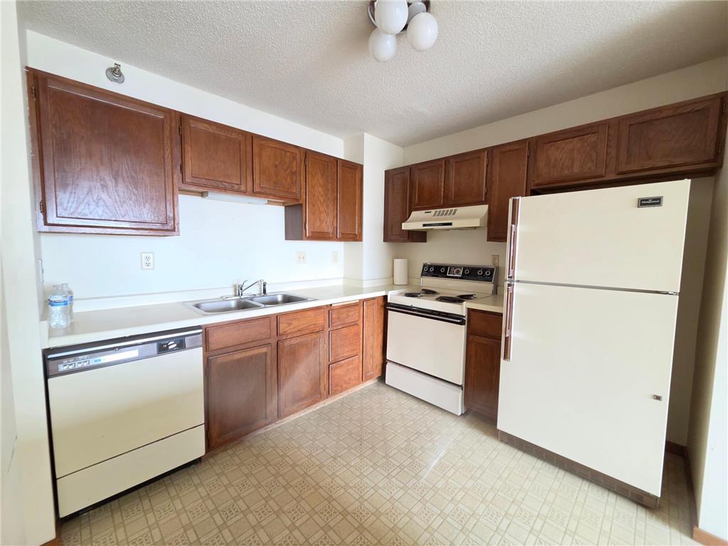 66 9th Street E #1605 Saint Paul MN 55101 7058115 image16