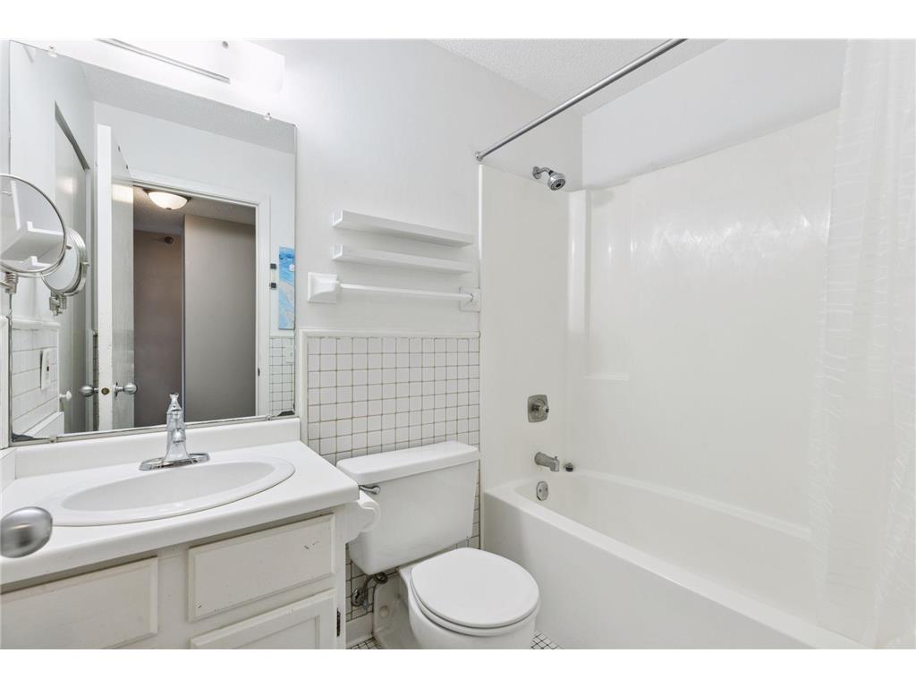 66 9th Street E #1609 Saint Paul MN 55101 7072564 image10