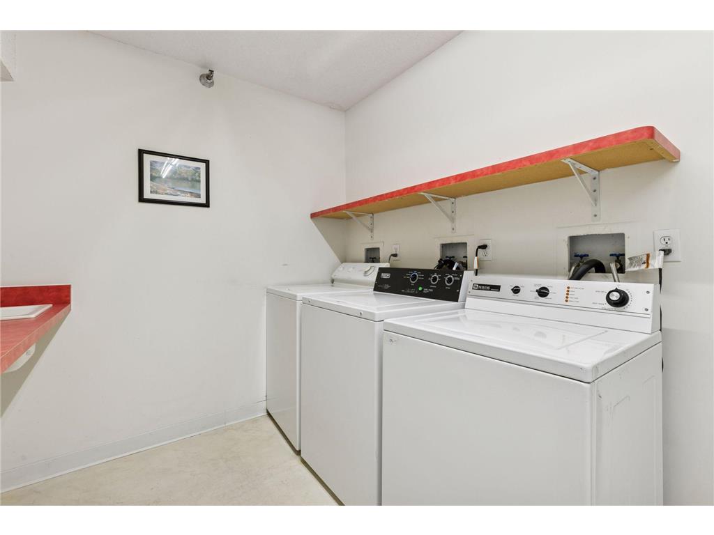 66 9th Street E #1609 Saint Paul MN 55101 7072564 image14
