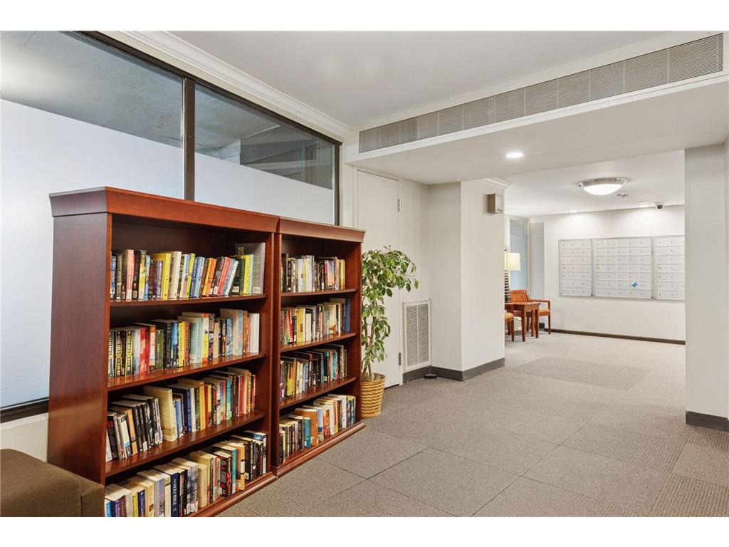 66 9th Street E #1609 Saint Paul MN 55101 7072564 image15