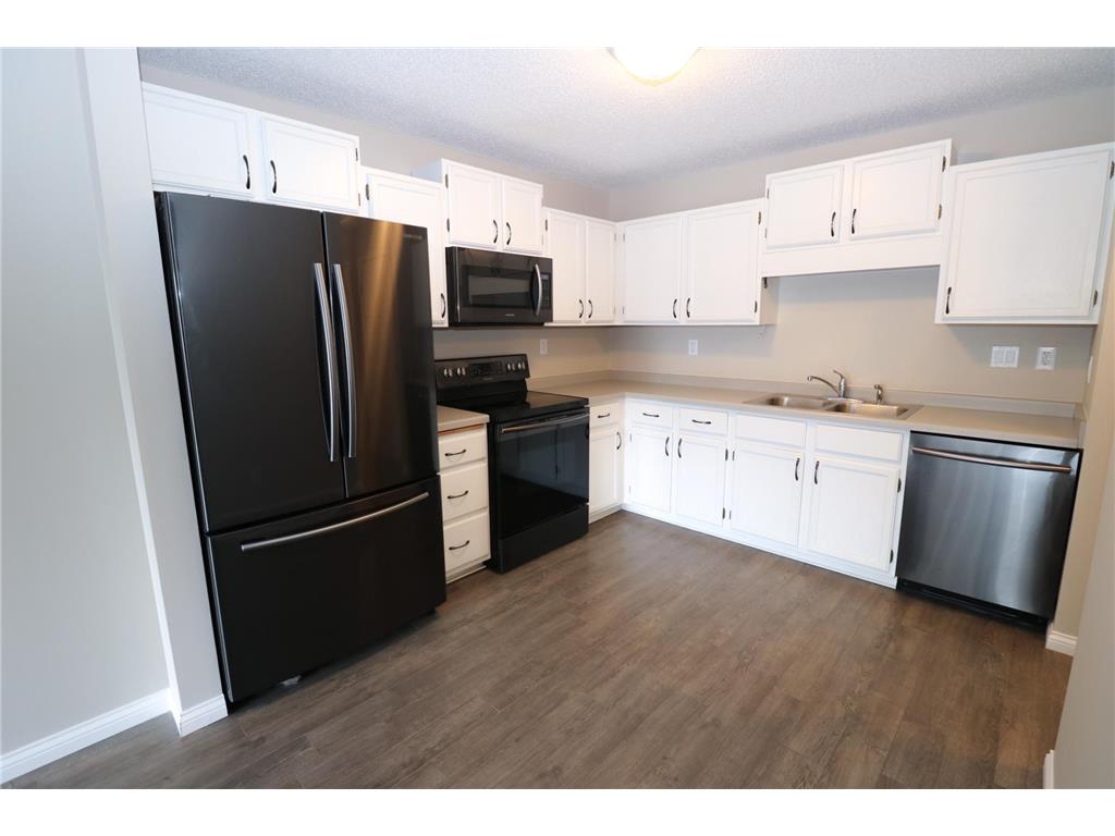 66 9th Street E #1613 Saint Paul MN 55101 6806083 image5