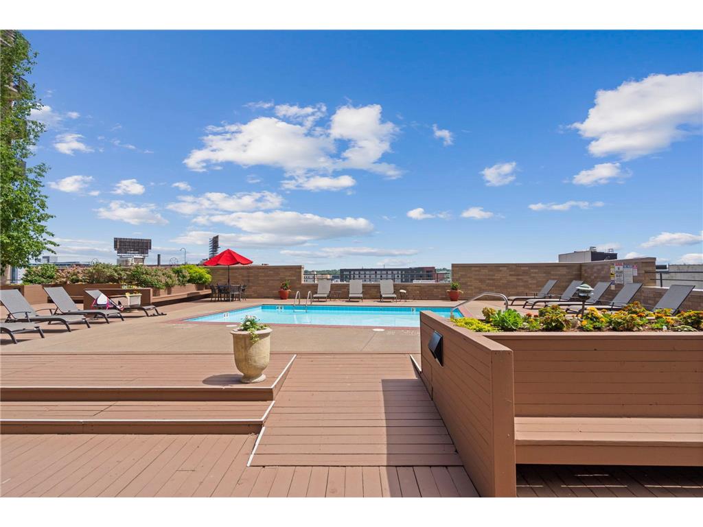 66 9th Street E #1614 Saint Paul MN 55101 7079292 image1