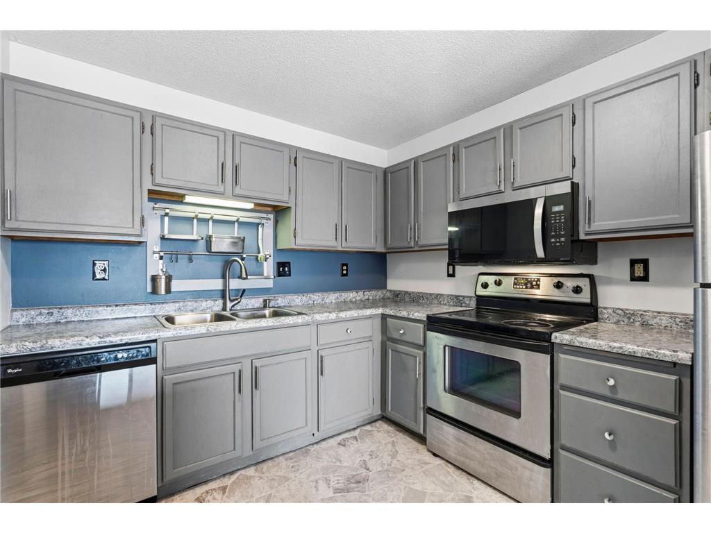 66 9th Street E #1614 Saint Paul MN 55101 7079292 image14