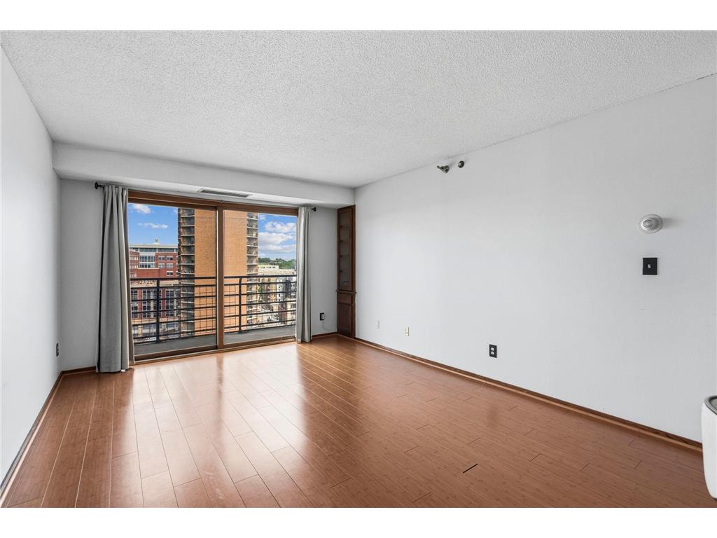 66 9th Street E #1614 Saint Paul MN 55101 7079292 image2