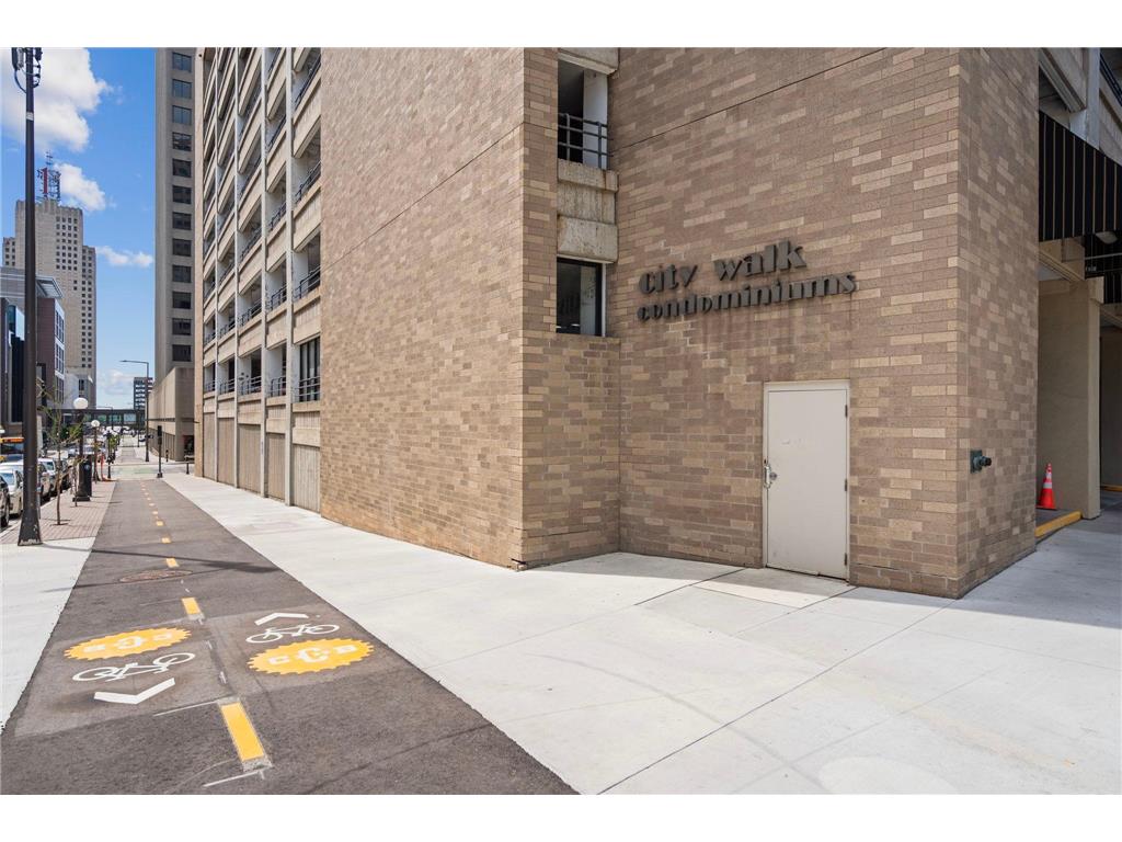 66 9th Street E #1614 Saint Paul MN 55101 7079292 image34